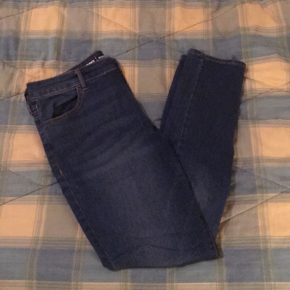 DONATED Skinny Medium Rinse Skinny Jeans